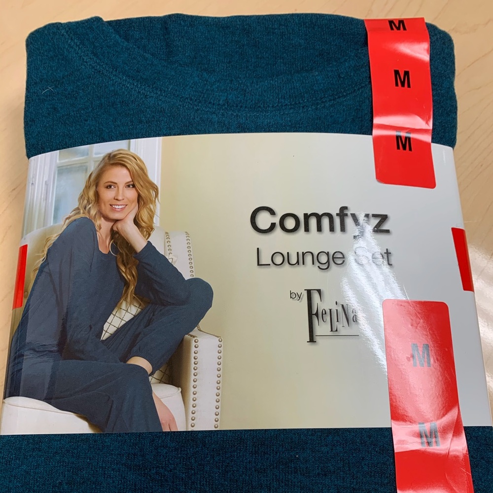 Comfyz Lounge Wear, long pants & top